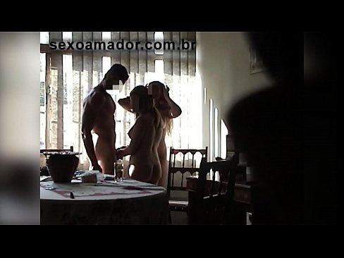 ❤️ Prietenii sexuali invită un bărbat uriaș și o partidă în trei cu el ️❌  at us ro.ttsex.ru ❤