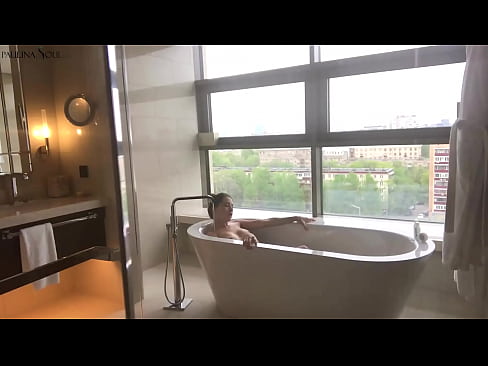 ❤️ Gagică imensă care își masturbează cu pasiune păsărica în baie ️❌  at us ro.ttsex.ru ❤